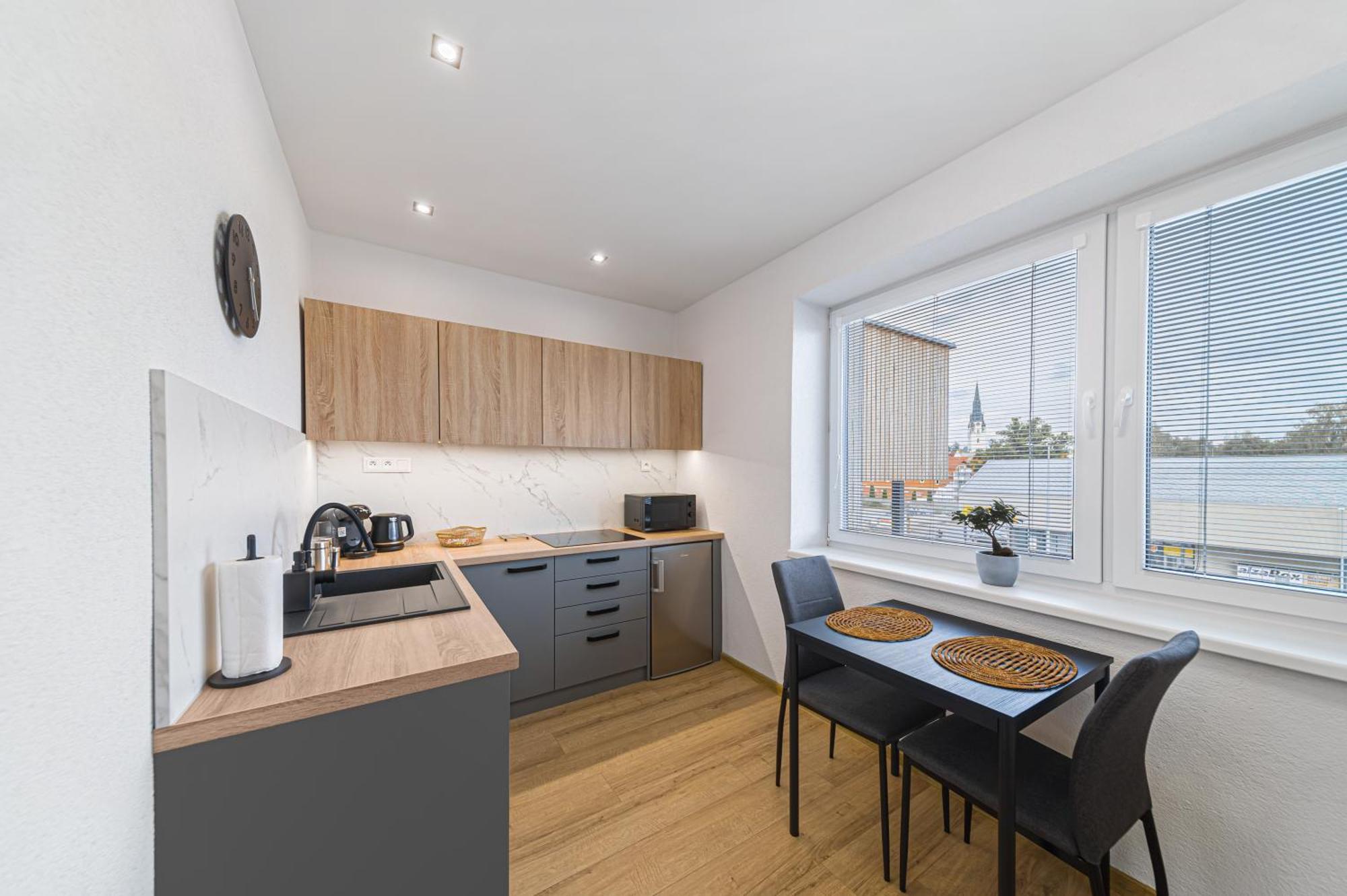 Spišská Nová Ves Tower Apartments Orchid & Amber מראה חיצוני תמונה