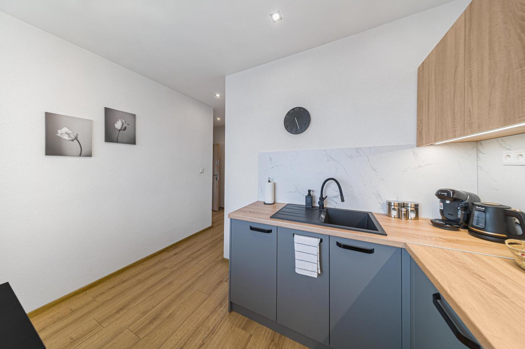 Spišská Nová Ves Tower Apartments Orchid & Amber מראה חיצוני תמונה